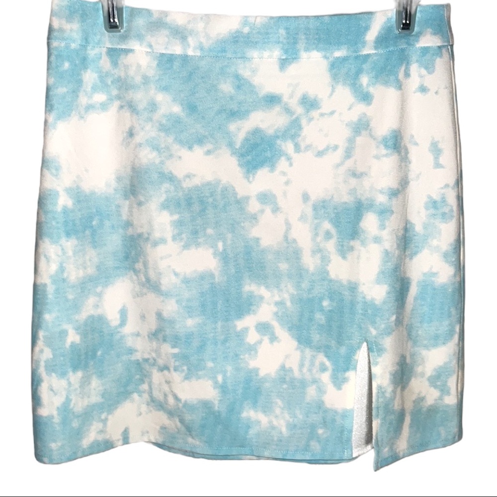 White Fox Boutique Sky Blue Mini Skirt Halter Top 2 Piece Set - Picture 3 of 11